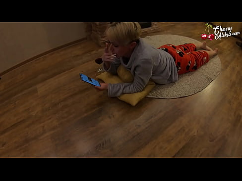 ❤️ Hullu blondiin imeb tohutut munni ja hüppab selle peal - anaalseksiga Anaal video at us et.pornmega-com.ru ﹏